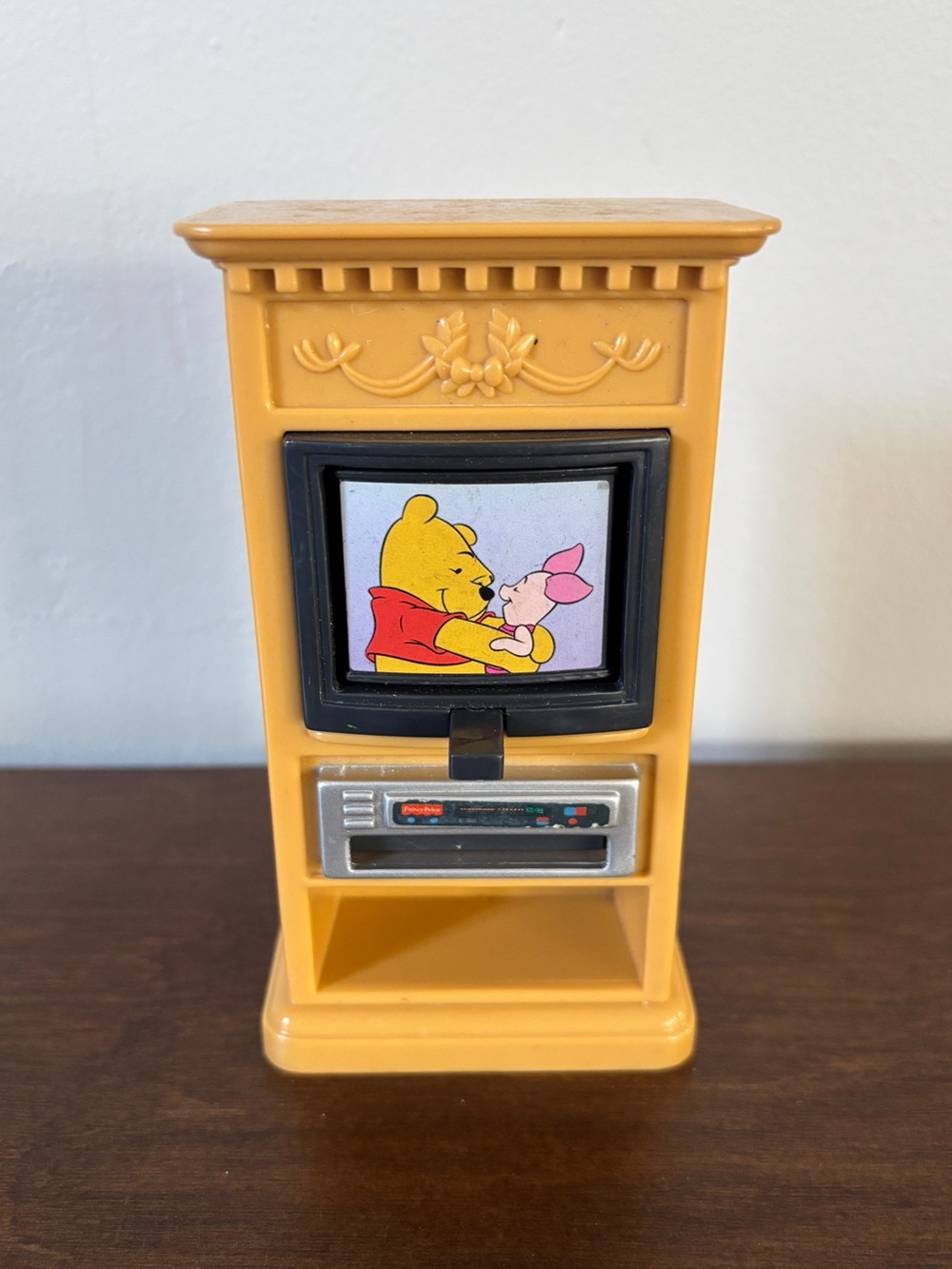 Fisher-Price Loving Family Dollhouse 1999 TV Television with VCR